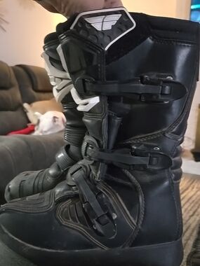 Fly Racing Maverick Unisex Youth Size 4 Black Motocross Boots